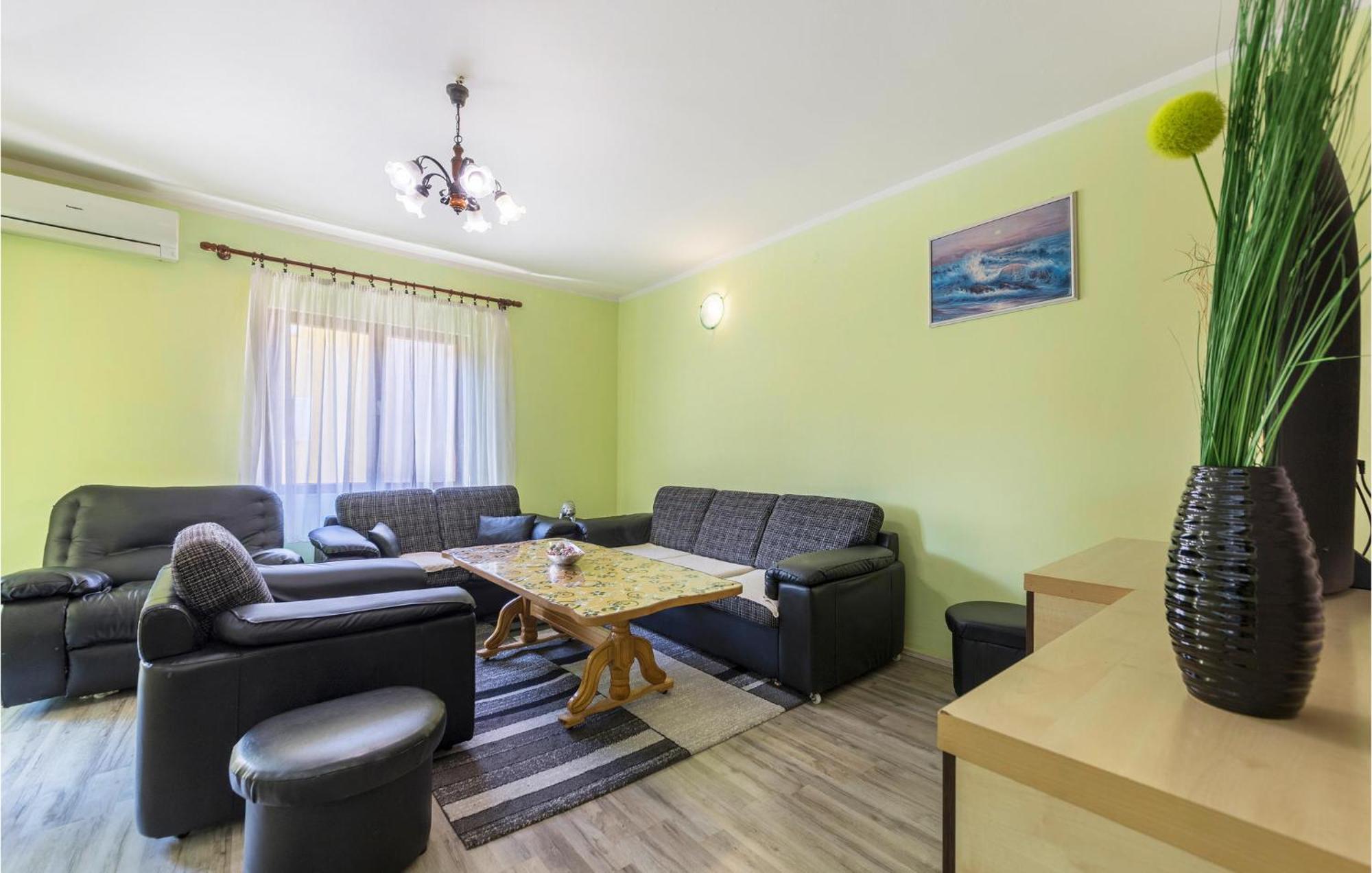 Stunning Apartment In Pula With Wifi מראה חיצוני תמונה