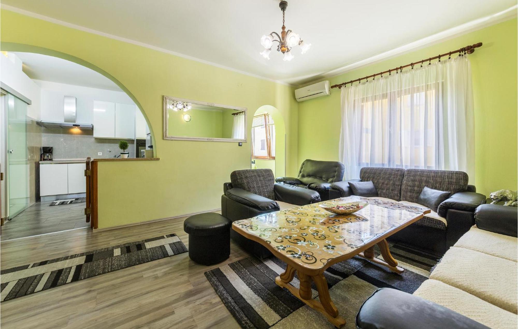 Stunning Apartment In Pula With Wifi מראה חיצוני תמונה